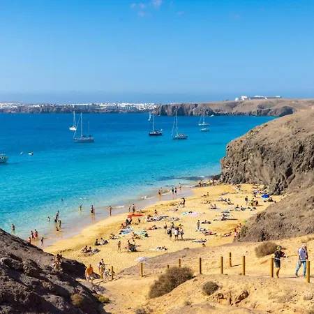 Julianne 2 Puerto del Carmen (Lanzarote)