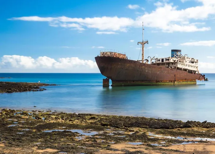 Julianne 2 Puerto del Carmen (Lanzarote)